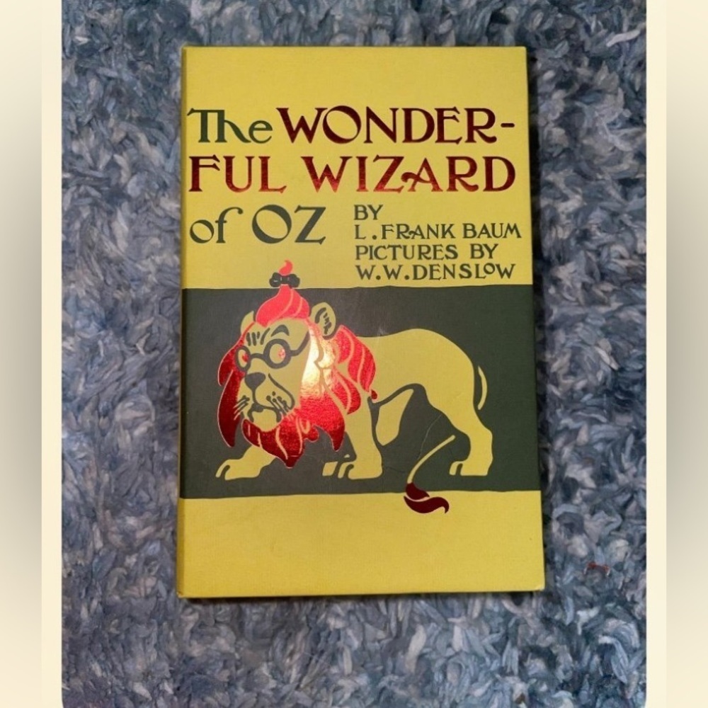 Storybook Cosmetics Wizard Of Oz Makeup Book NEW